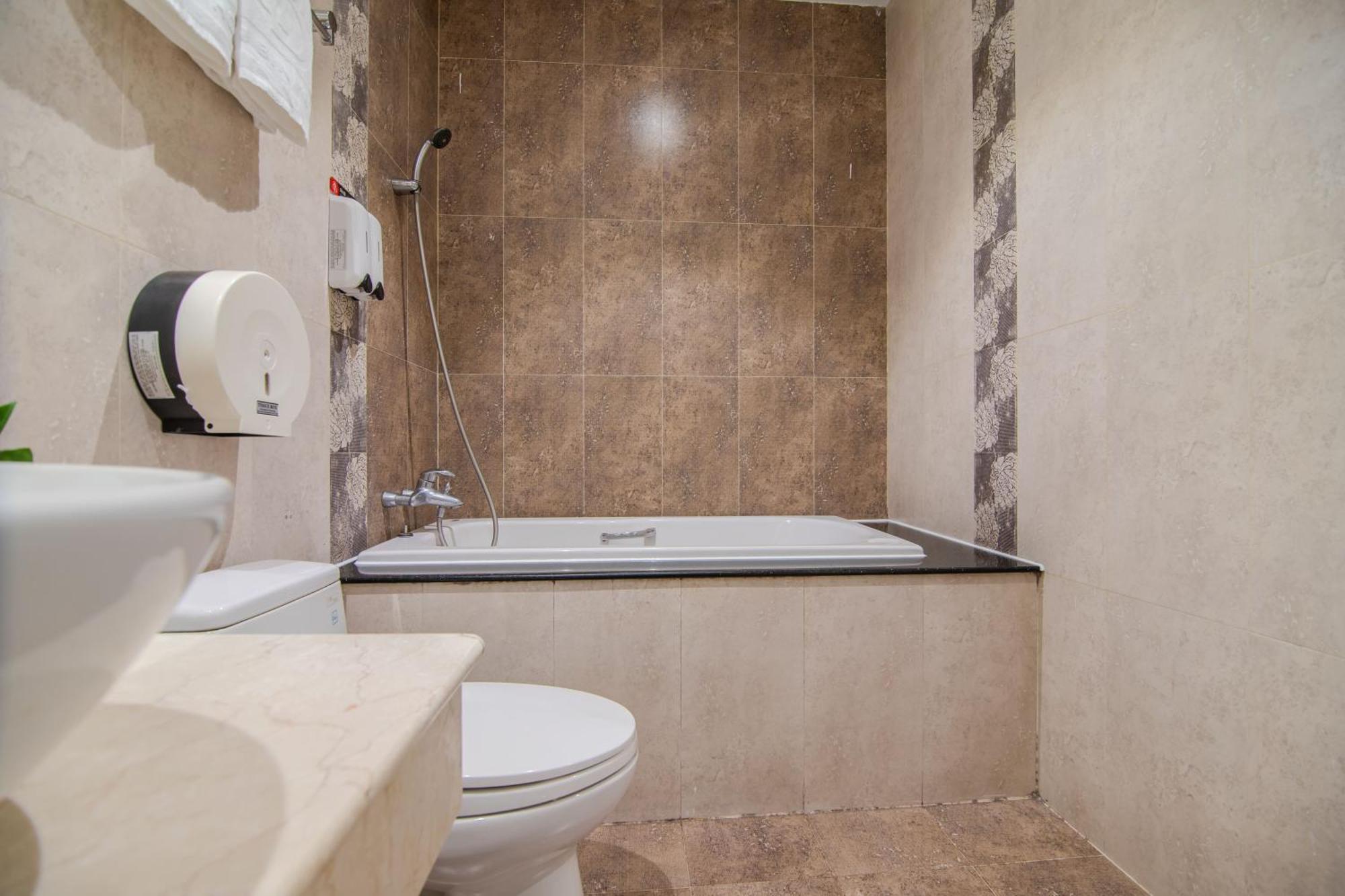 Bin Bin Hotel 6 - Near Secc D7 Ho Chi Minh Zewnętrze zdjęcie